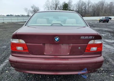 2001 BMW 525 I Automatic z USA, uszkodzony, nr VIN WBADT43401GF55912